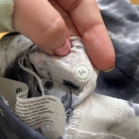 Lululemon Energy Bra Long Line - Picture 4 of 6